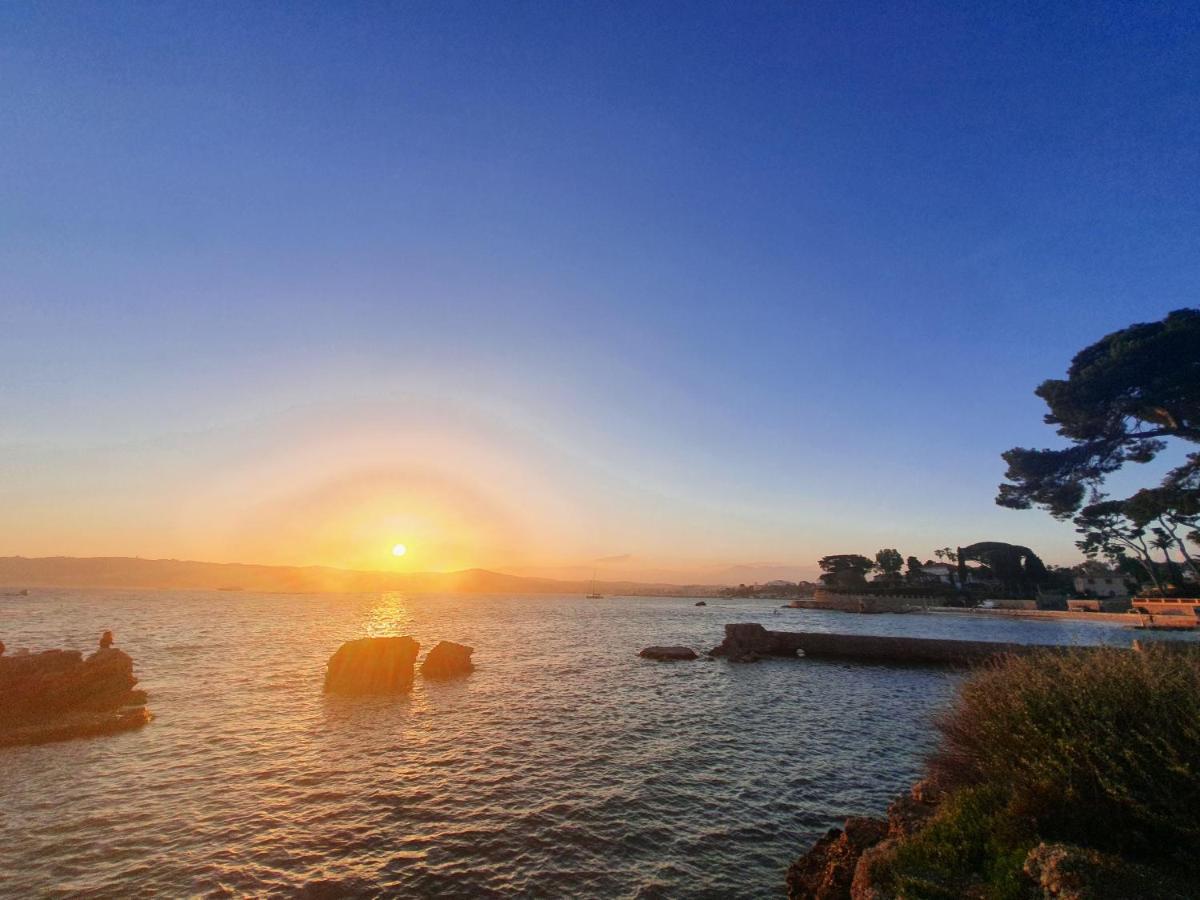 Plages Les Pins Climatise 3 Pieces Apartment *
